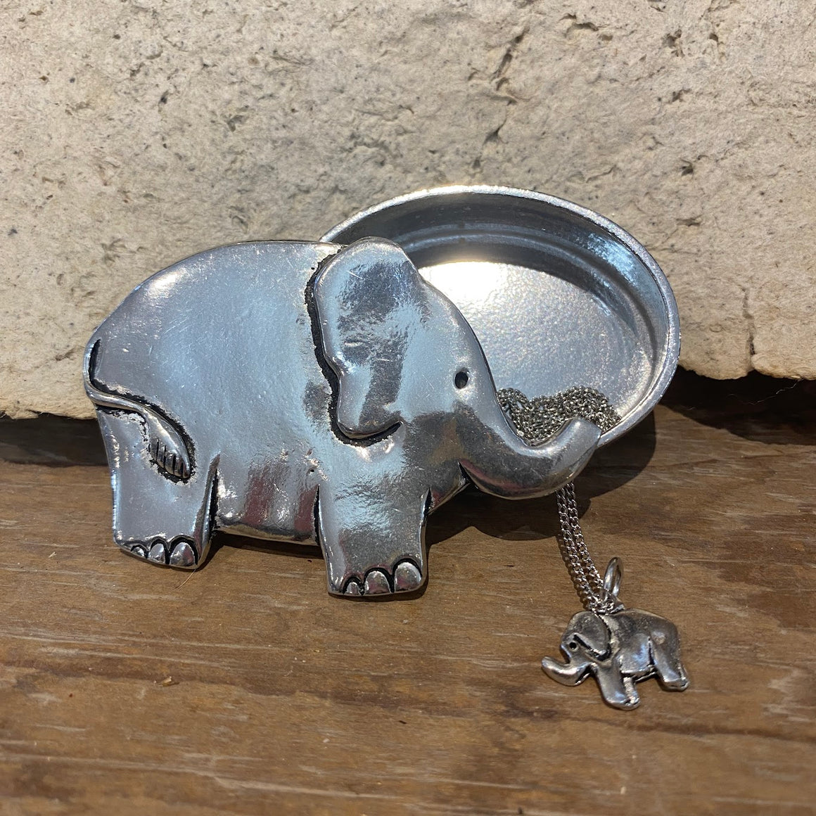 Necklace & Box (Elephant)